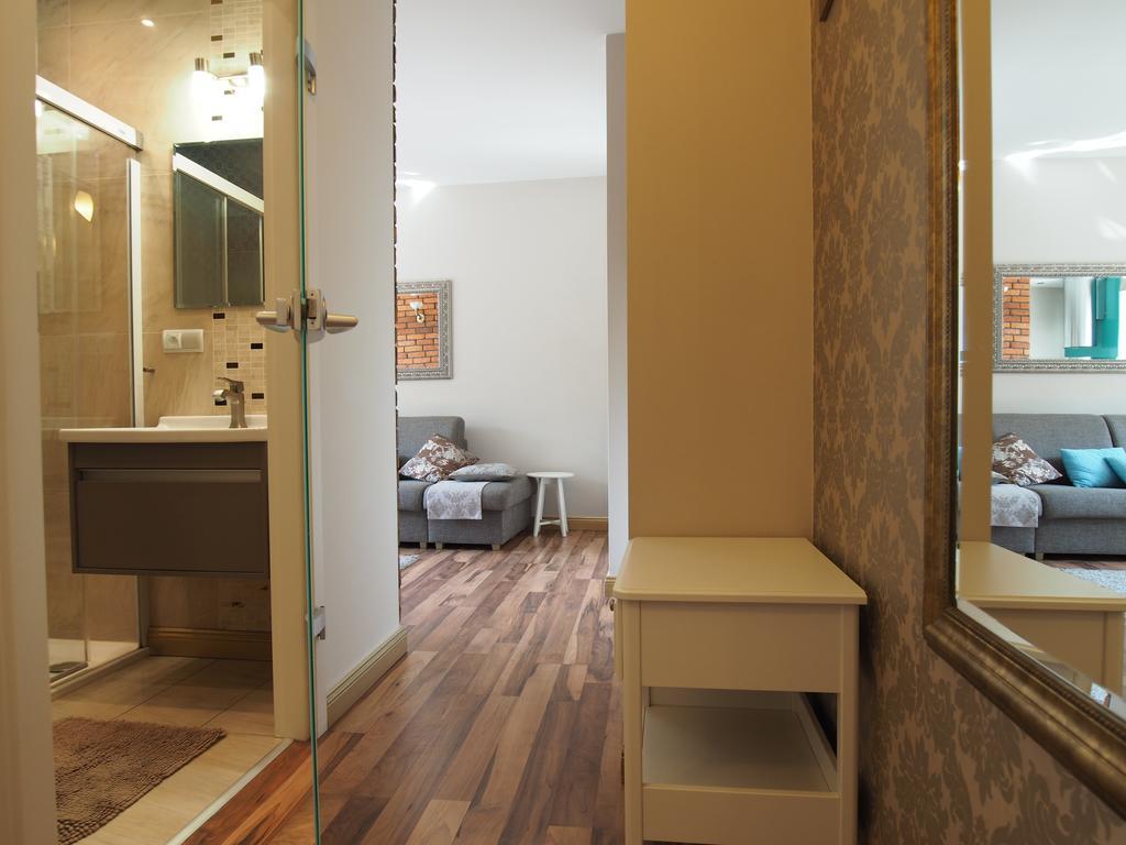 Grand-Tourist Trident Apartments グダニスク エクステリア 写真