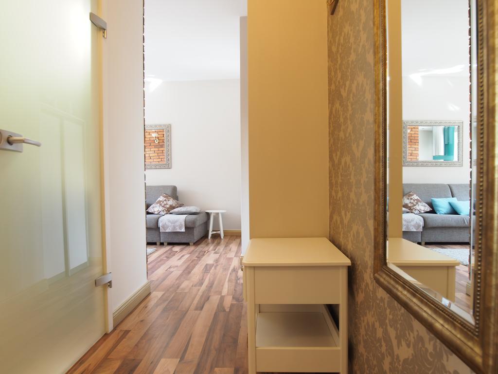 Grand-Tourist Trident Apartments グダニスク エクステリア 写真